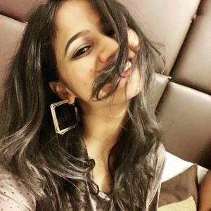 Meet your Posher, Aditi